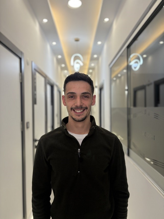 Dr. Mustafa Bahar
